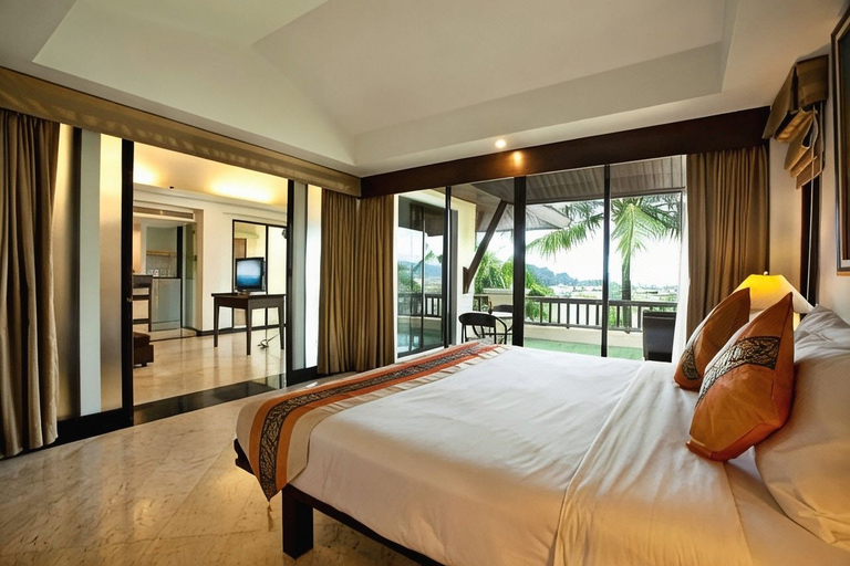Bedroom 2, C & N Resort and Spa, Phuket Island