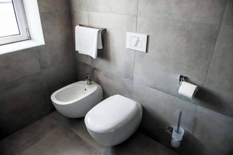 Bathroom 4, JOIVY Apartments - Trieste Goldoni, Trieste