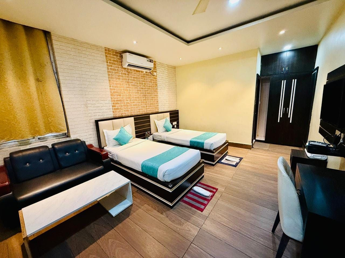 Room 4, Hotel Ramsan Plaza, Purba Champaran