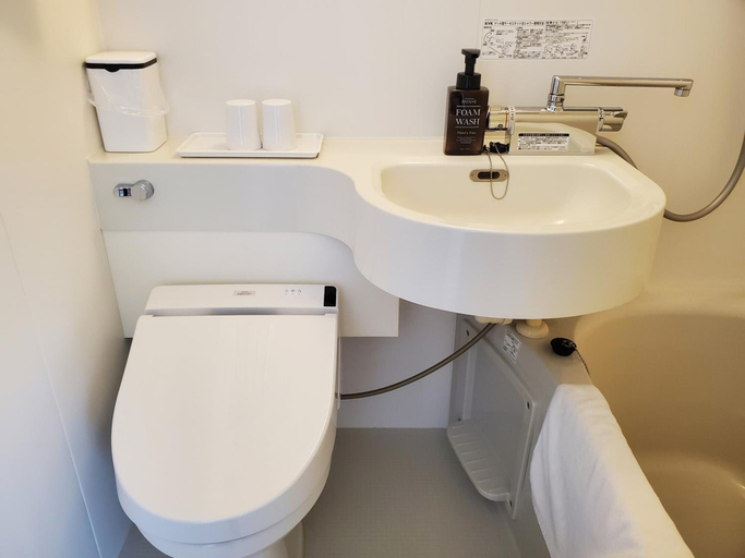 Bathroom 3, Benikea Calton Hotel Osaka Doutonbori, Osaka