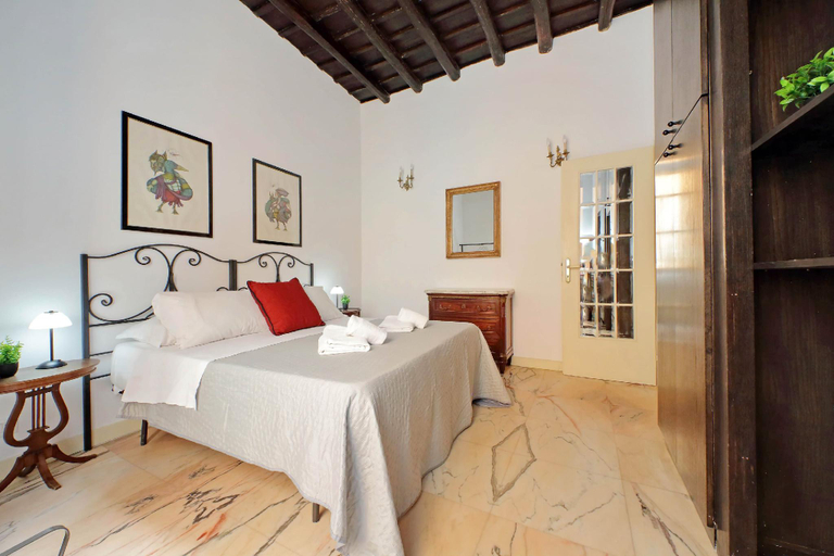 Bedroom 2, BNB - Lungaretta Jacuzzi Apartment, Rome