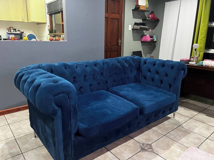 Living area, Room-charming Private Room Rental in Cap, City of Cape Town