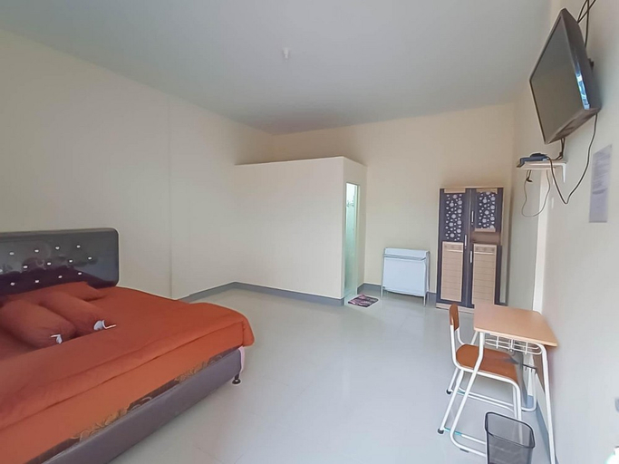 Bedroom 4, Verisha Inn Singkawang RedPartner, Singkawang