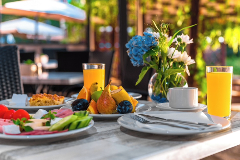 Outdoor dining 4, Kaliakra Palace, Varna