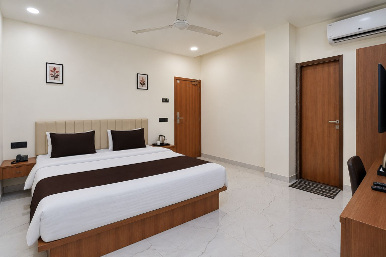 Room 2, Hotel Prayag Inn, Aurangabad