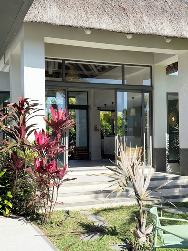 Exterior detail, Mahé Garden Studios by LOV Mauritius