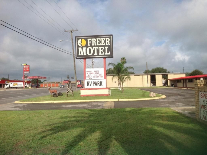 Property grounds 5, Freer motel, Duval