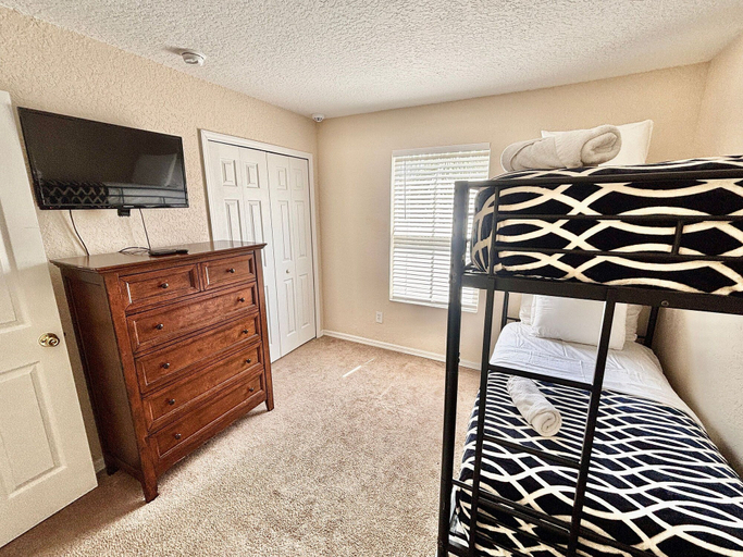 Room 5, Regal Palms 3BR Home Near Disney With Pool, Polk