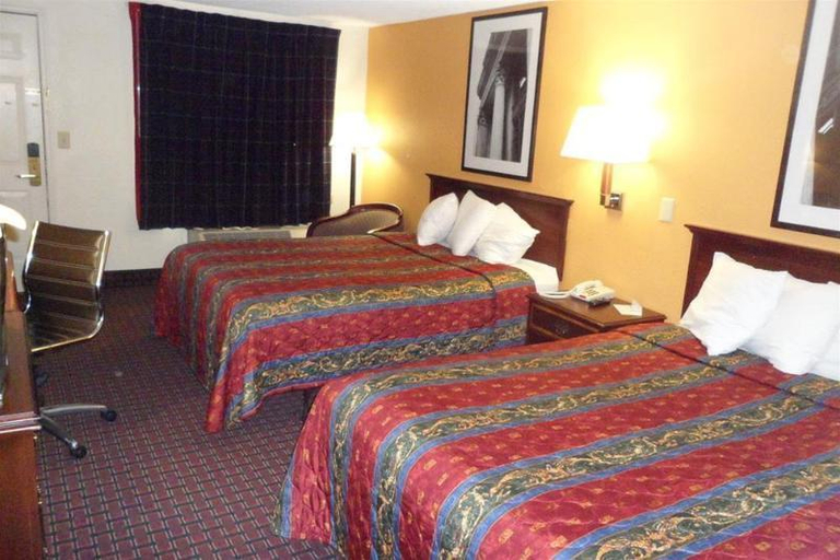 Bedroom 3, Rodeway Inn, Montgomery