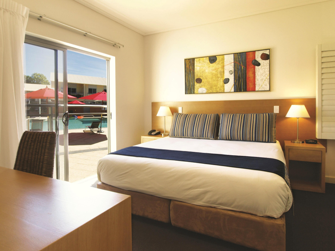 Bedroom 5, Oaks Broome Hotel, Broome