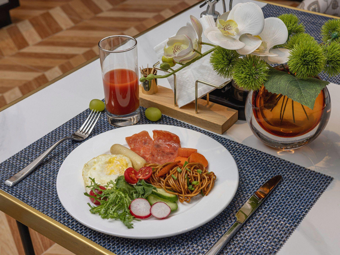 Food & Drinks 5, Metropolo Hotel Hefei Baohe Wandabao Park Metro Station, Hefei