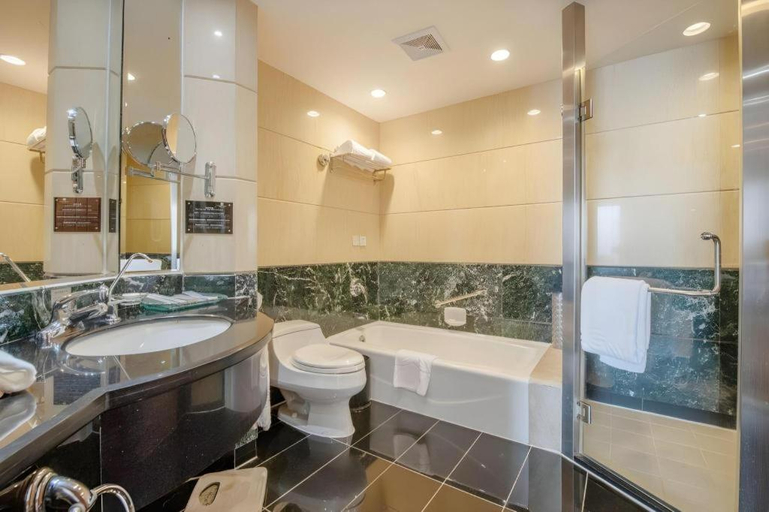 Bathroom 4, Gladden ShiLong, Dongguan