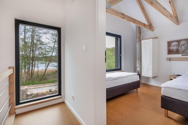 Room 5, Holiday Home by Lake Wiselka Near Baltic Beach, Kamień