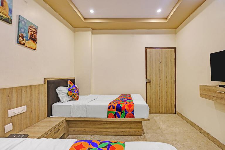 Room 5, Fabhotel Aruna Executive Inn, Visakhapatnam
