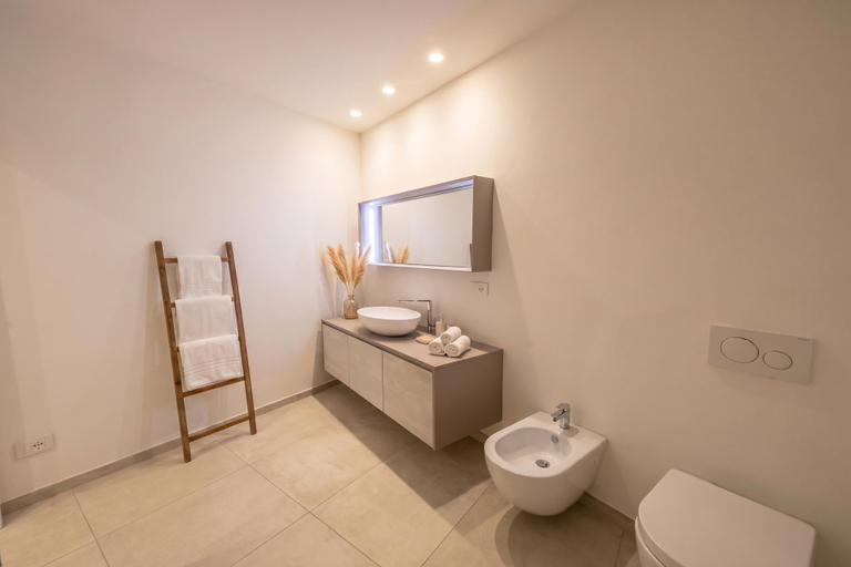 Bathroom 3, Villa Venere With Garden & Parking, Savona