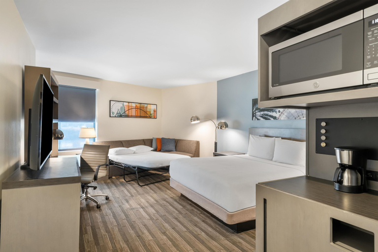 Bedroom 3, Hyatt House Orlando International Drive, Orange