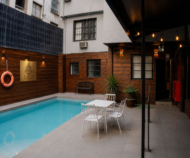 Pool, LRH Santiago, Santiago