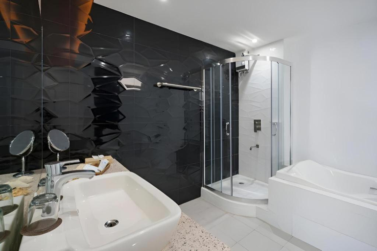Bathroom, Anilao Awari Bay Resort, Mabini