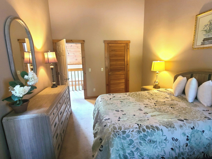 Bedroom 2, Mount Snow Lodging by Vail Resorts, Windham