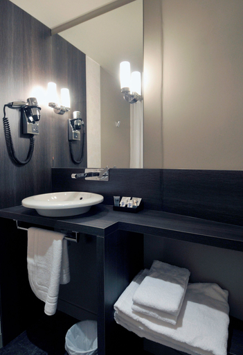 Bathroom 5, B&B Home Lyon Centre Berthelot, Rhône