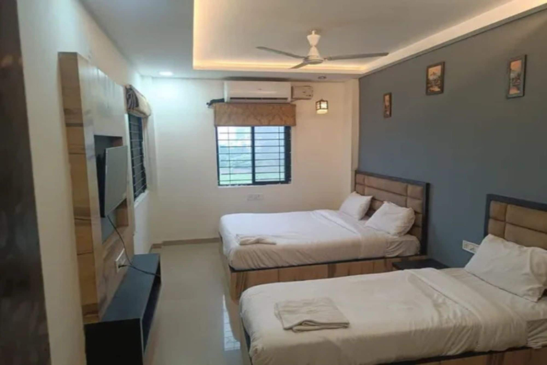 Room 4, Fabhotel Shivom, Indore