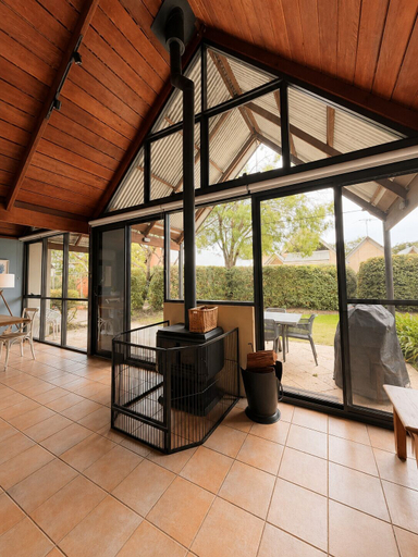 Living area 2, Whalers Cove Villas, Busselton