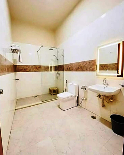 Bathroom 5, Hotel Ornate Luxury, Agra