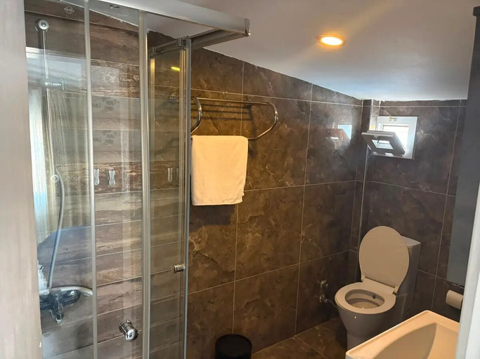 Bathroom 3, Blueberry Inn Hotel, Antalya