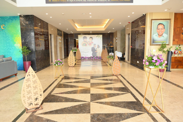 Lobby 2, Solitaire By Badisajan, Ahmadnagar