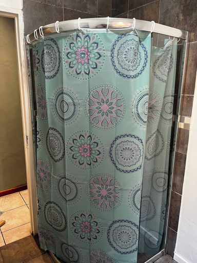 Bathroom 4, Room-charming Double Room Rental in Cape, City of Cape Town