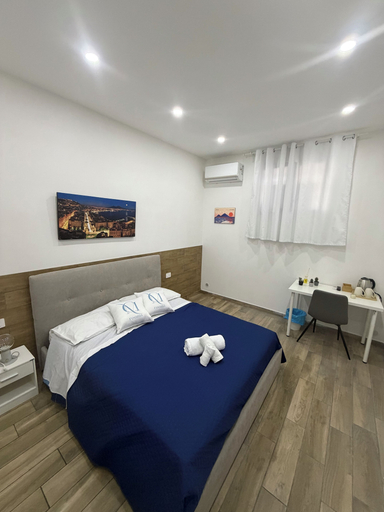 Room 3, M.C.Rooms di Caropreso Nicola, Napoli