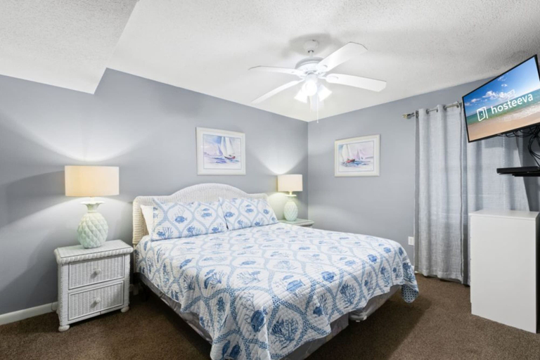 Bedroom 3, Phoenix V 202, Baldwin