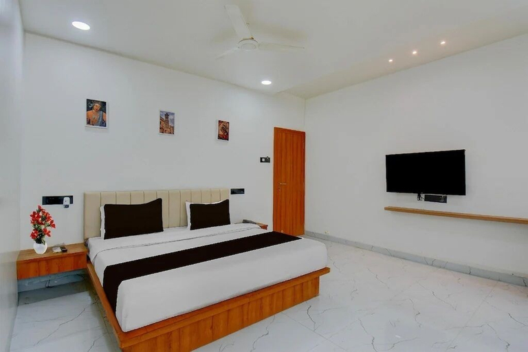 Room 1, Hotel Chhaya, Aurangabad