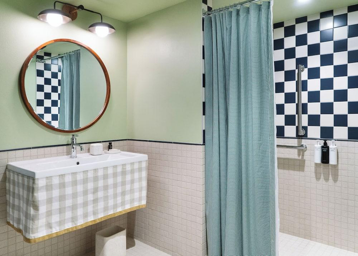 Bathroom 4, The Hotel Blue, Bernalillo