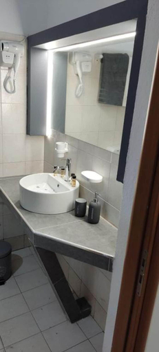 Bathroom 3, Skiathos Young Guesthouse, Thessaly