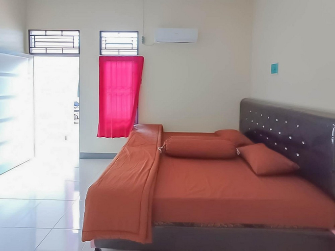 Bedroom 5, Verisha Inn Singkawang RedPartner, Singkawang