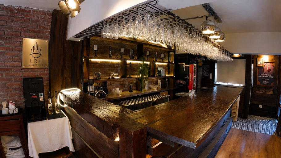 Bar (on property), LRH Santiago, Santiago