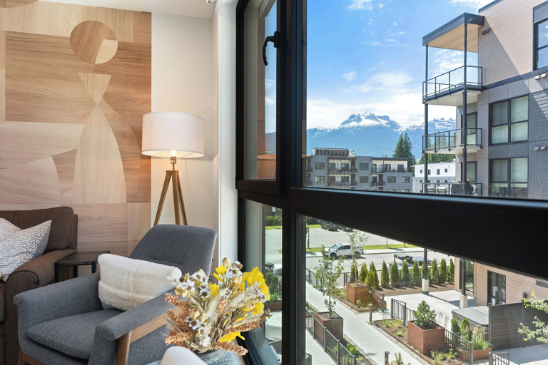 Primary image, Revelhaus, Columbia-Shuswap