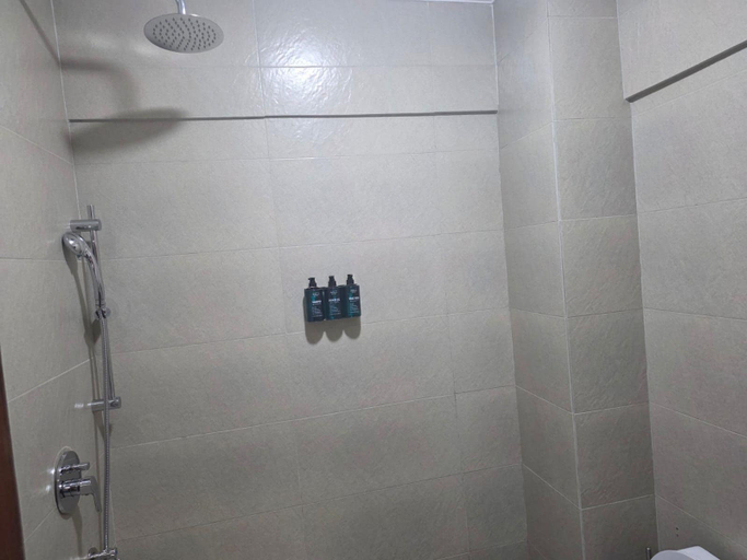 Bathroom 4, Park Place Hotel, Langata