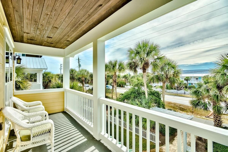 Property grounds 5, Summer Sun, Okaloosa
