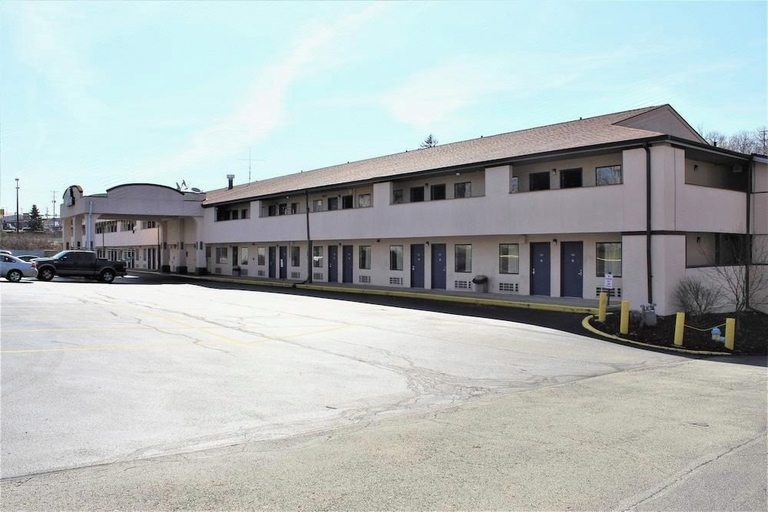 Exterior & Views, Rodeway Inn and Suites Monroeville-Pittsburgh, Allegheny