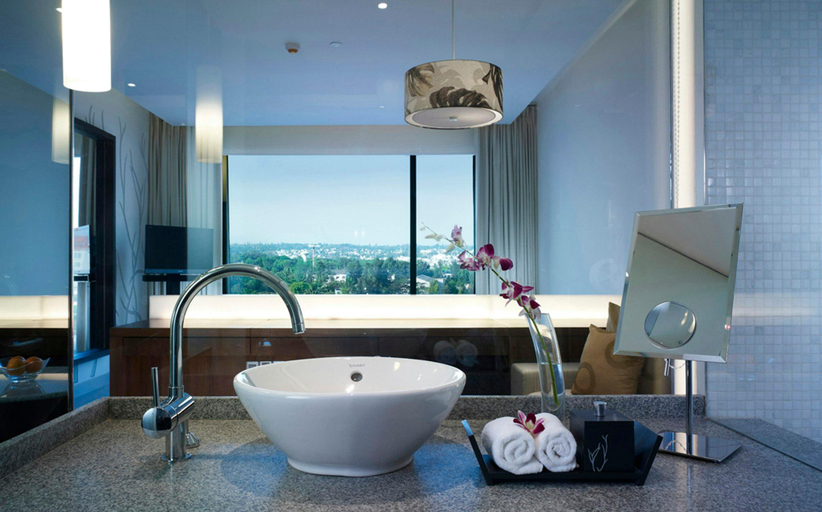 Bathroom 5, Taj Yeshwantpur, Bengaluru, Bangalore