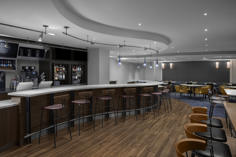 Food & Drinks 5, Courtyard by Marriott Lyndhurst Meadowlands, Bergen