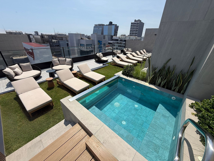 Outdoor spa tub 2, Aparts4Days 1 Bedroom Apartment AR, Lima
