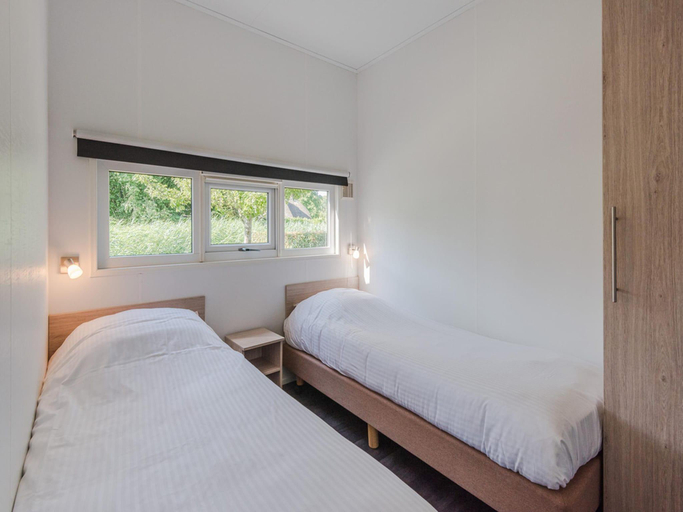 Bedroom 3, Cozy Chalet with Sloop in Giethoorn, Steenwijkerland