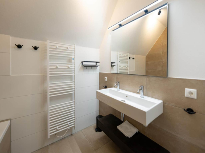 Bathroom, Wellness 12p villa in Thorn with sauna, Thorn