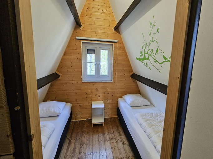 Bedroom 2, Peaceful Forest Chalet near Durbuy, Luxembourg