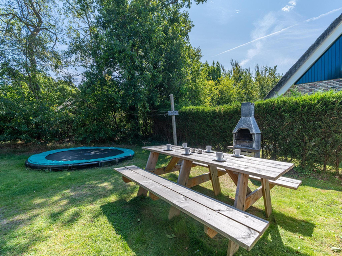 Garden 3, Luxury 8-person holiday villa, Texel