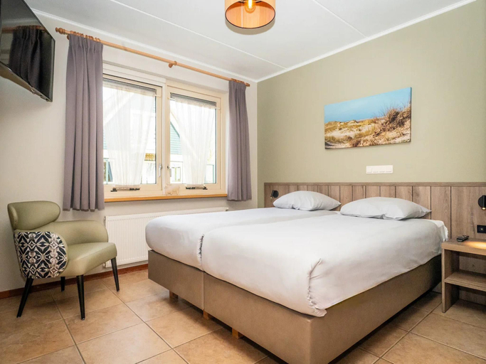 Bedroom 5, Texel Nature Villa with Sauna, Texel