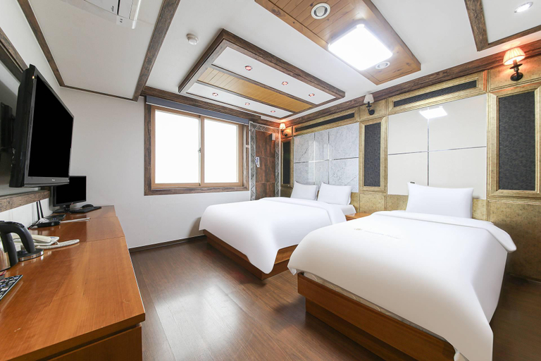 Bedroom 4, Gunsan Welcome Hotel, Gunsan